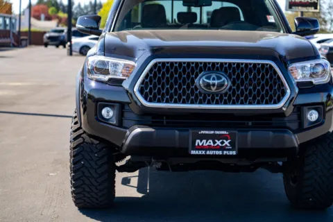 More photos of 2018 Toyota Tacoma TRD Off Road at Maxx Autos Plus Puyallup, WA