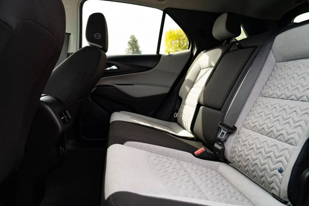 Chevrolet Equinox photo 18