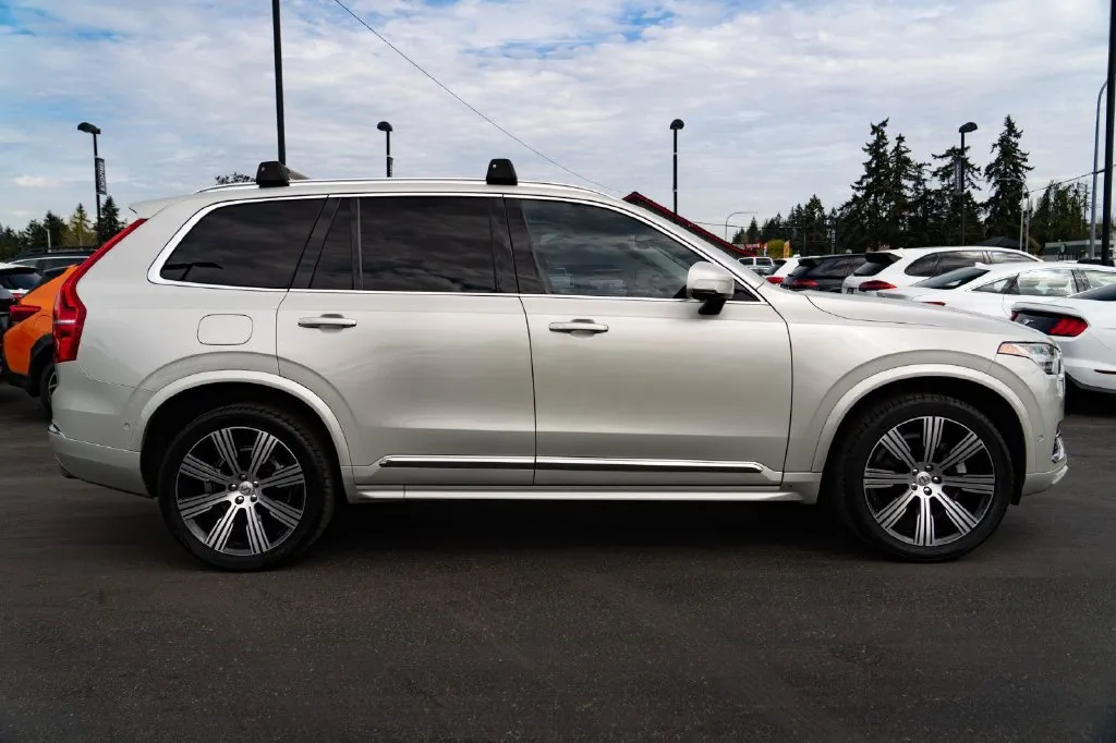 Volvo XC90 photo 9