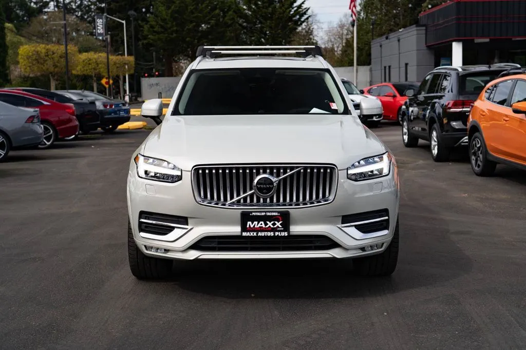 Volvo XC90 photo 3