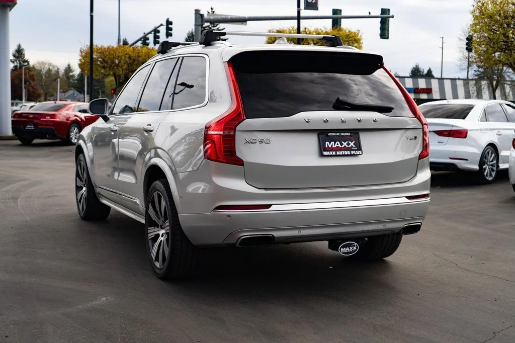 Volvo XC90 photo 12