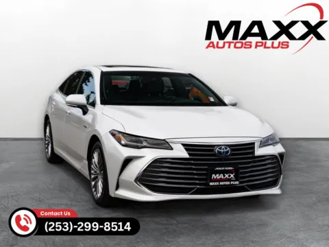 White 2021 Toyota Avalon Hybrid Limited for sale in Puyallup, WA