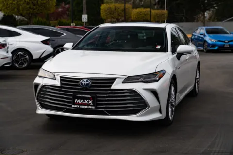 More photos of 2021 Toyota Avalon Hybrid Limited at Maxx Autos Plus Puyallup, WA