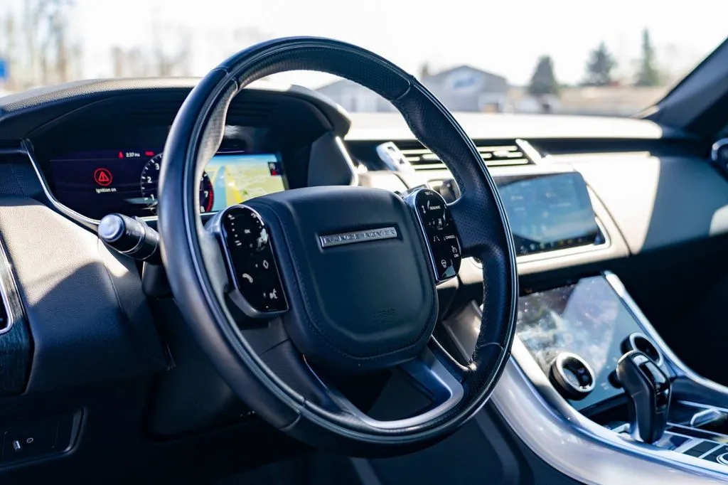 Land Rover Range Rover Sport photo 15
