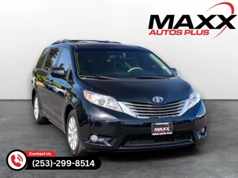 Black 2013 Toyota Sienna XLE 7-Passenger for sale in Puyallup, WA
