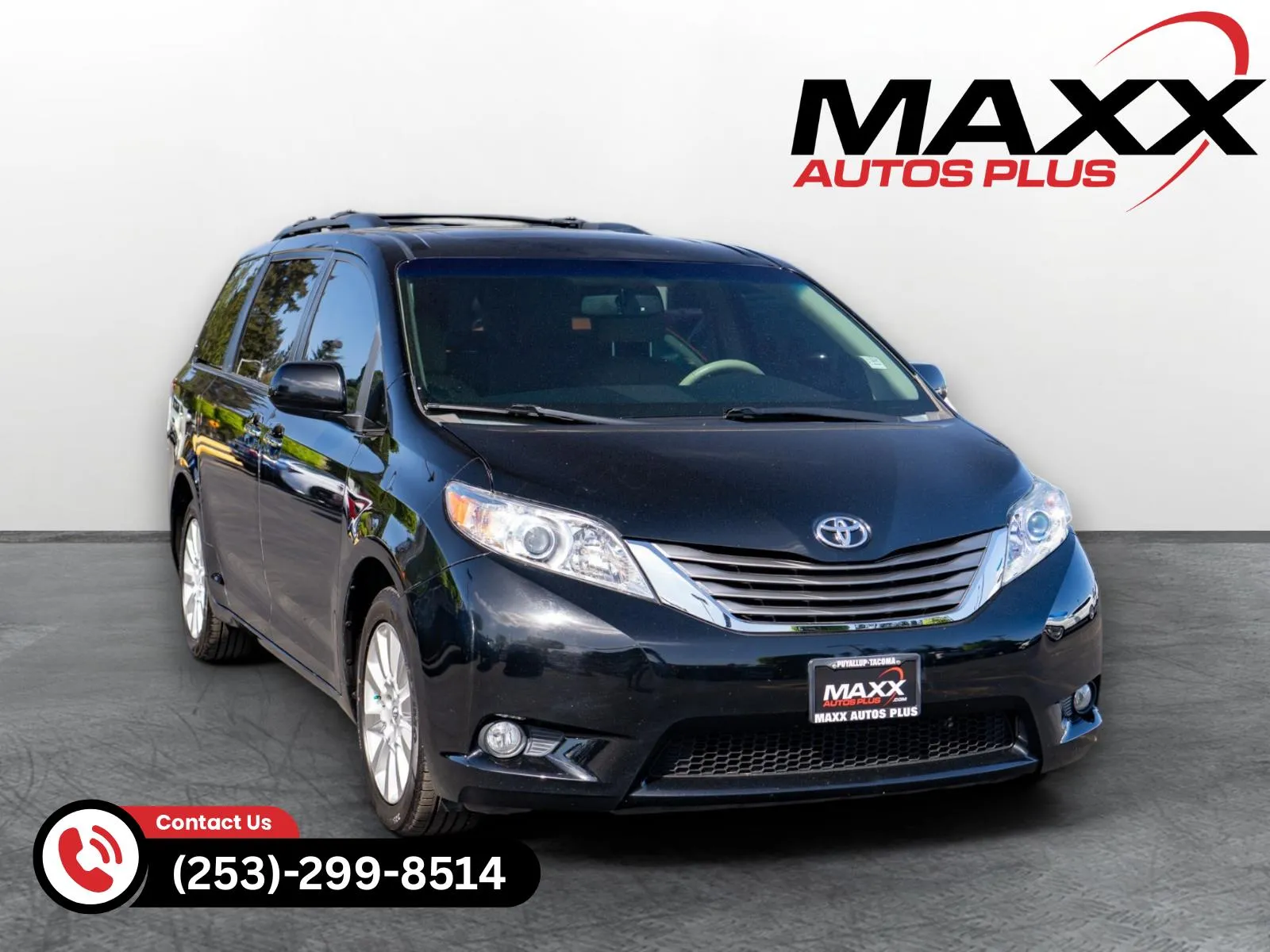 Black 2013 Toyota Sienna XLE 7-Passenger for sale in Puyallup, WA