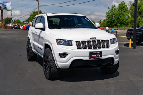 Photos of 2015 Jeep Grand Cherokee Altitude for sale in Puyallup, WA at Maxx Autos Plus Puyallup