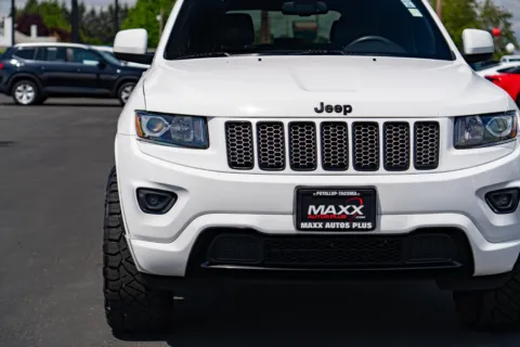 More photos of 2015 Jeep Grand Cherokee Altitude at Maxx Autos Plus Puyallup, WA