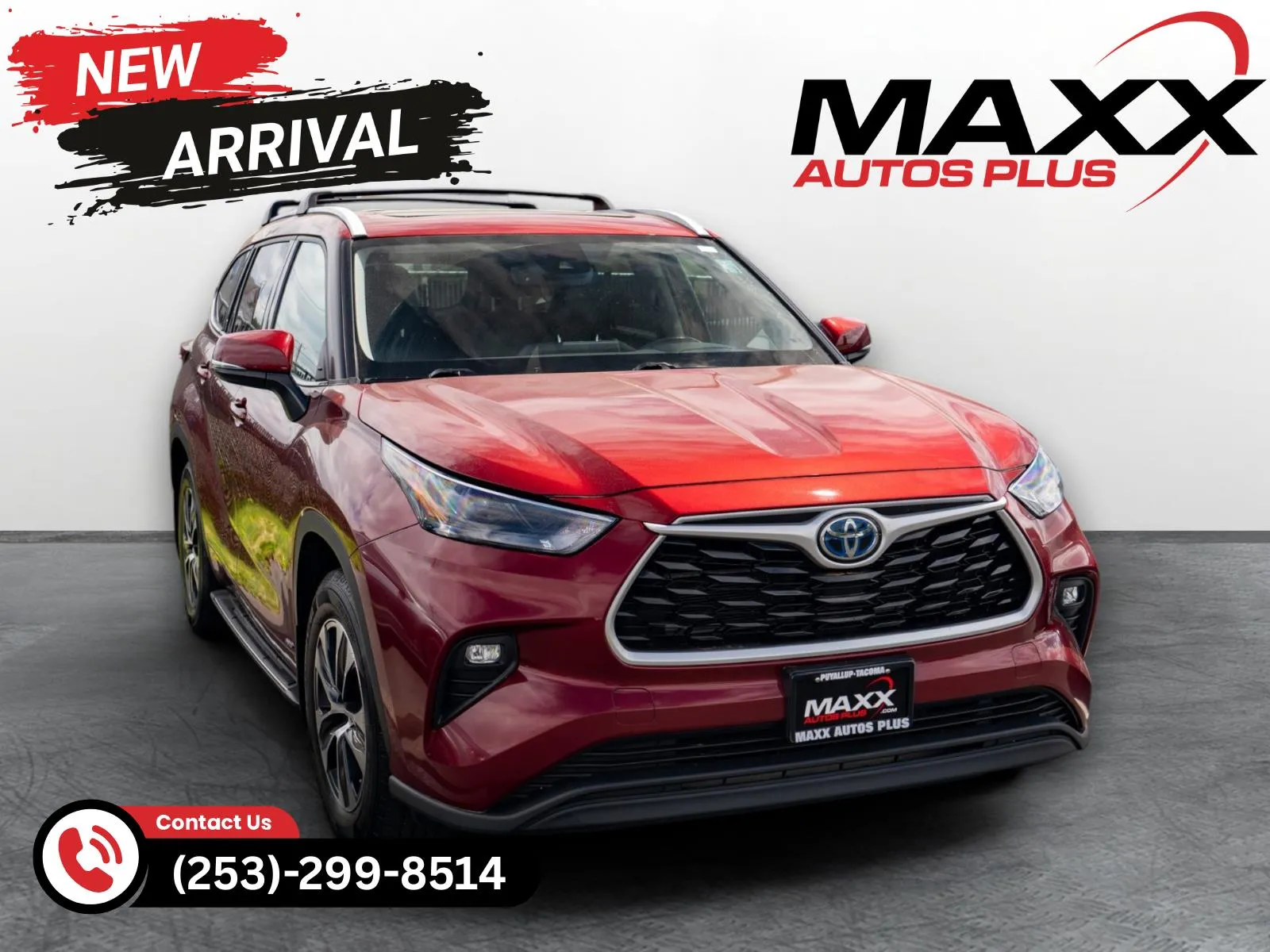Red 2022 Toyota Highlander Hybrid XLE for sale in Puyallup, WA