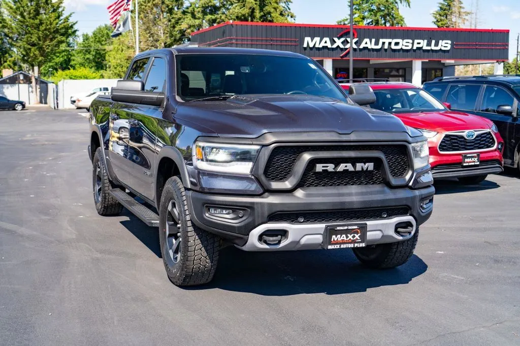 Ram 1500 photo 2