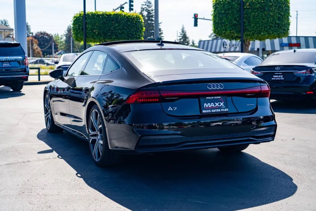 Audi A7 photo 11