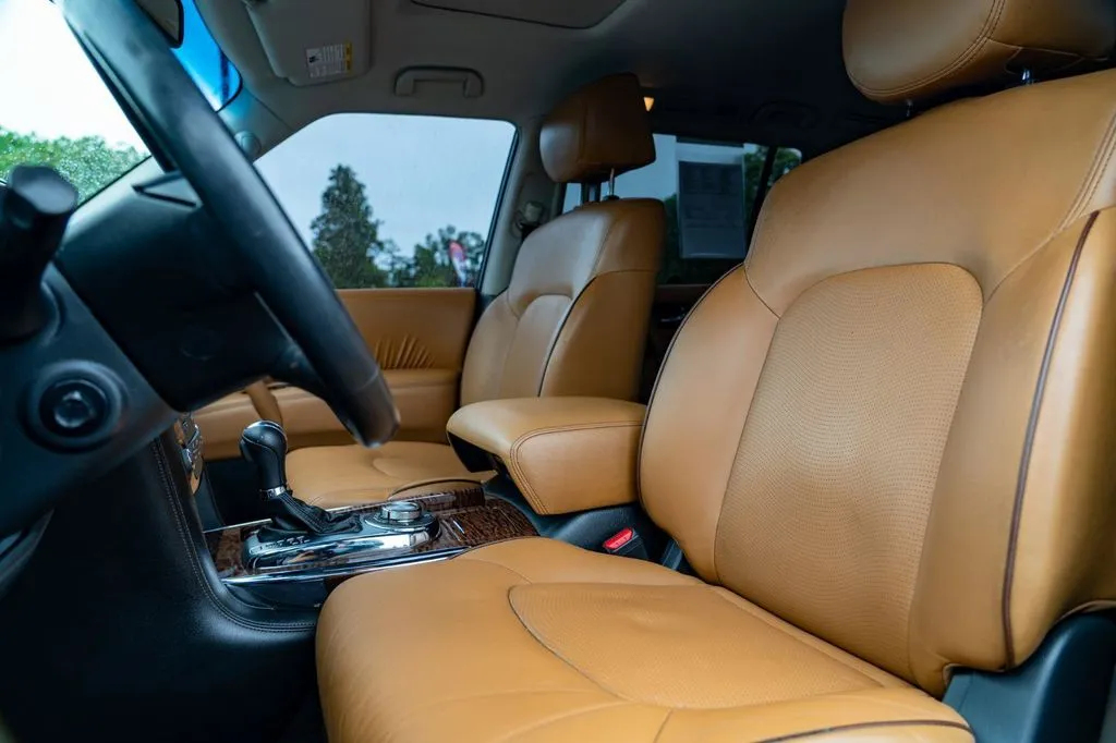 Nissan Armada photo 16