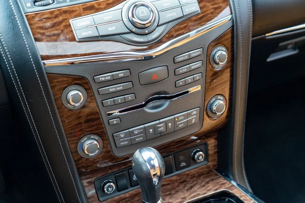 Nissan Armada photo 26