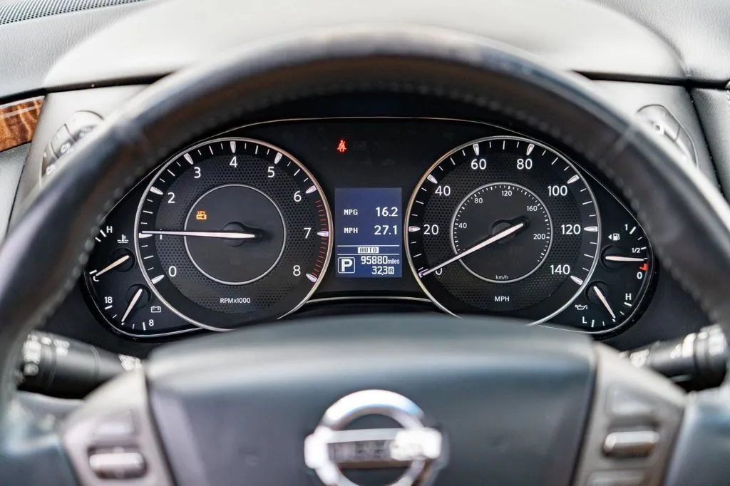 Nissan Armada photo 22