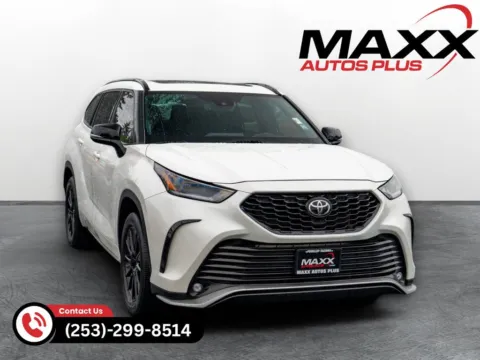White 2021 Toyota Highlander XSE for sale in Puyallup, WA