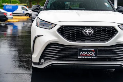 More photos of 2021 Toyota Highlander XSE at Maxx Autos Plus Puyallup, WA