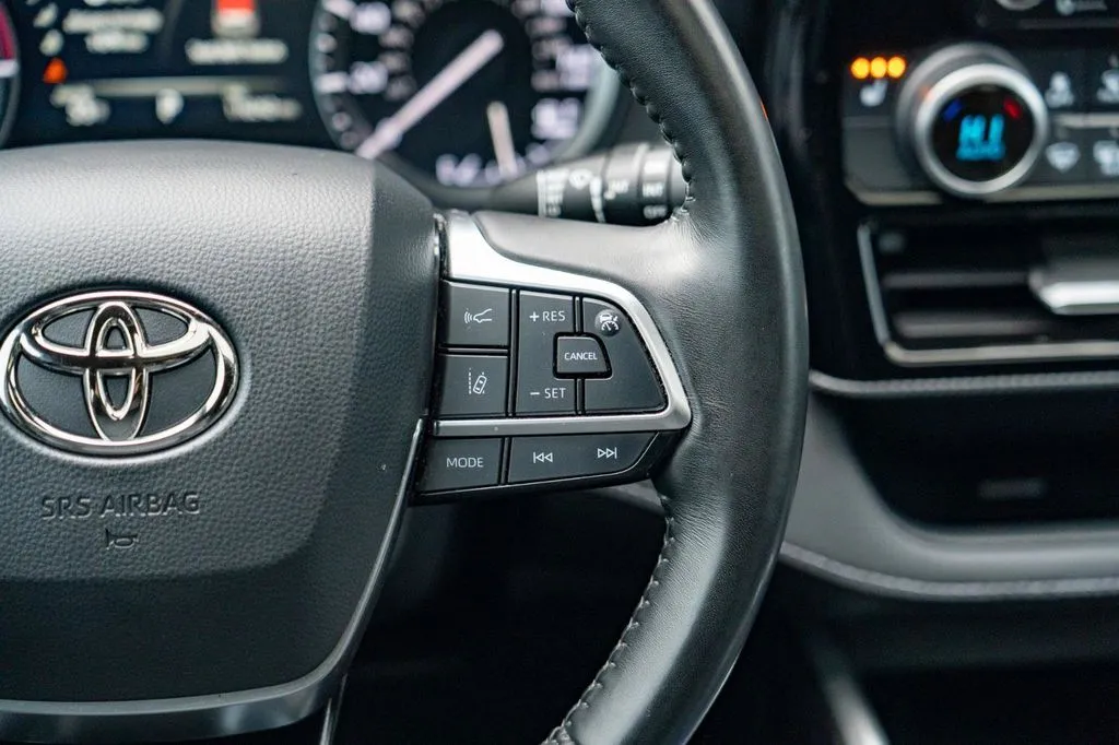 Toyota Highlander photo 23