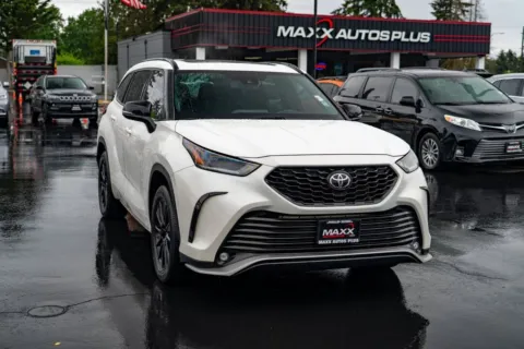 Photos of 2021 Toyota Highlander XSE for sale in Puyallup, WA at Maxx Autos Plus Puyallup