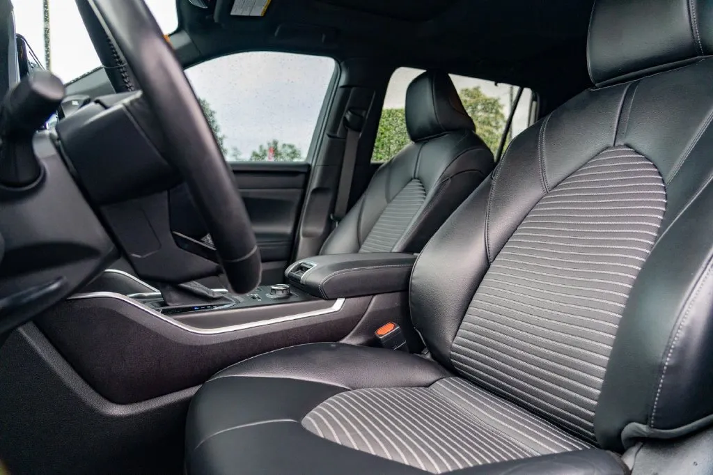 Toyota Highlander photo 16