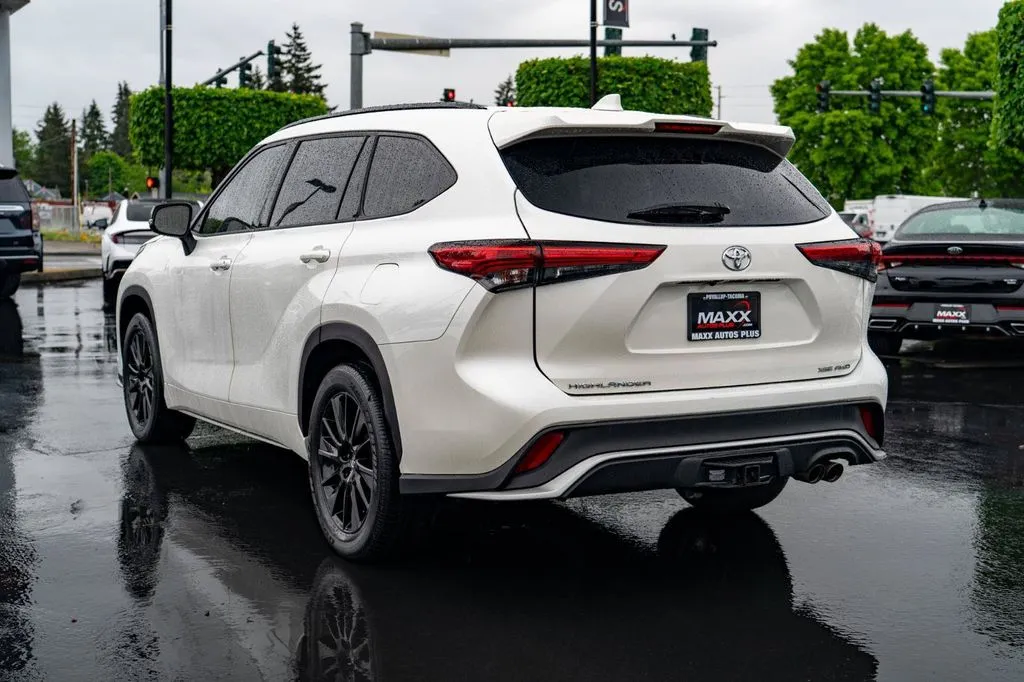 Toyota Highlander photo 12
