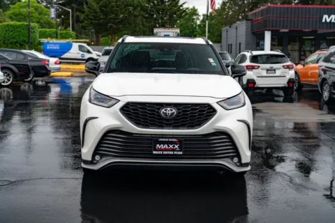 Another view of 2021 Toyota Highlander XSE for sale in Puyallup, WA at Maxx Autos Plus Puyallup
