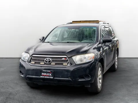 Another view of 2010 Toyota Highlander Hybrid for sale in Puyallup, WA at Maxx Autos Plus Puyallup