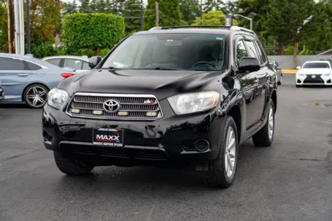 More photos of 2010 Toyota Highlander Hybrid at Maxx Autos Plus Puyallup, WA