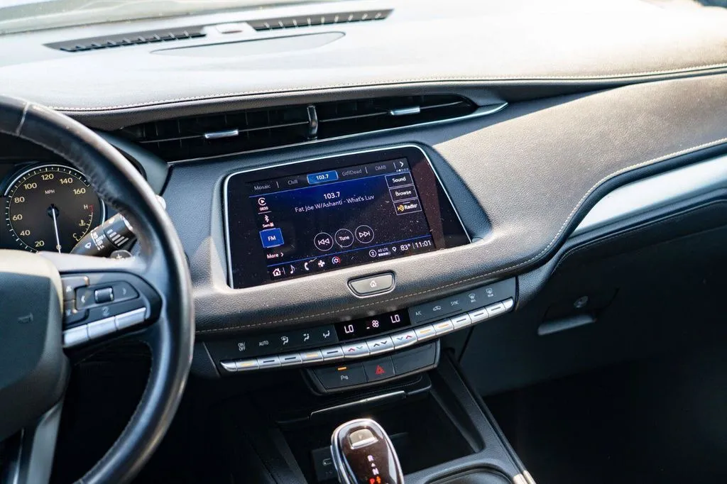 Cadillac XT4 photo 21