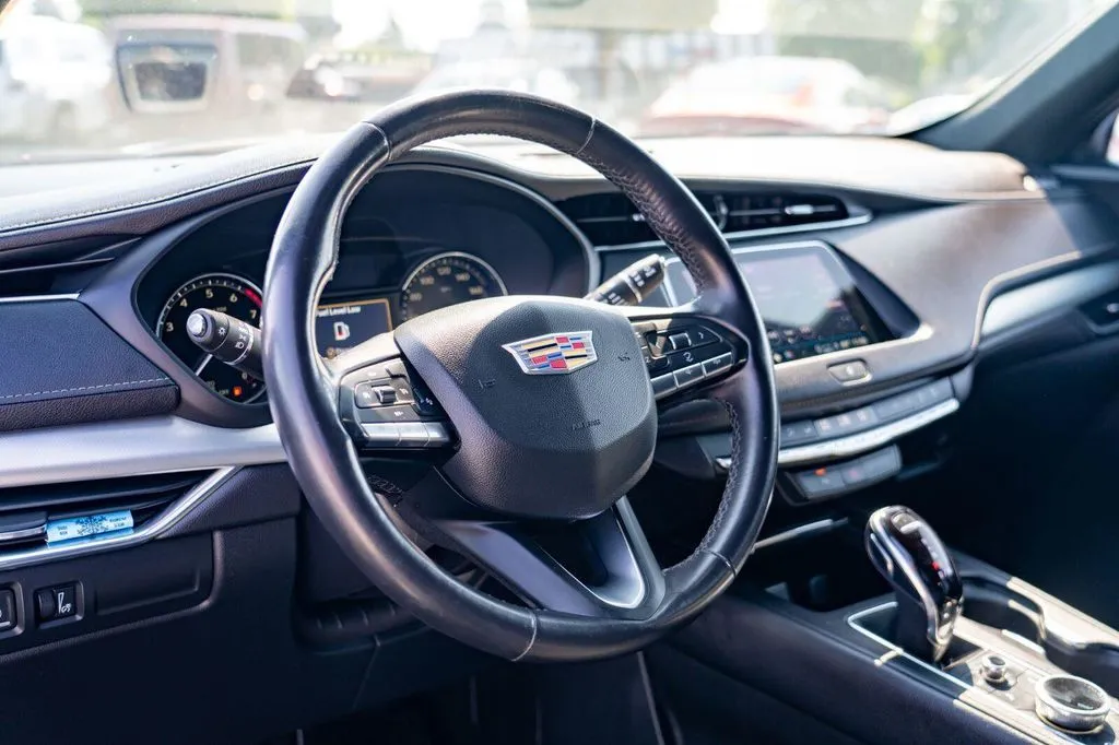 Cadillac XT4 photo 13