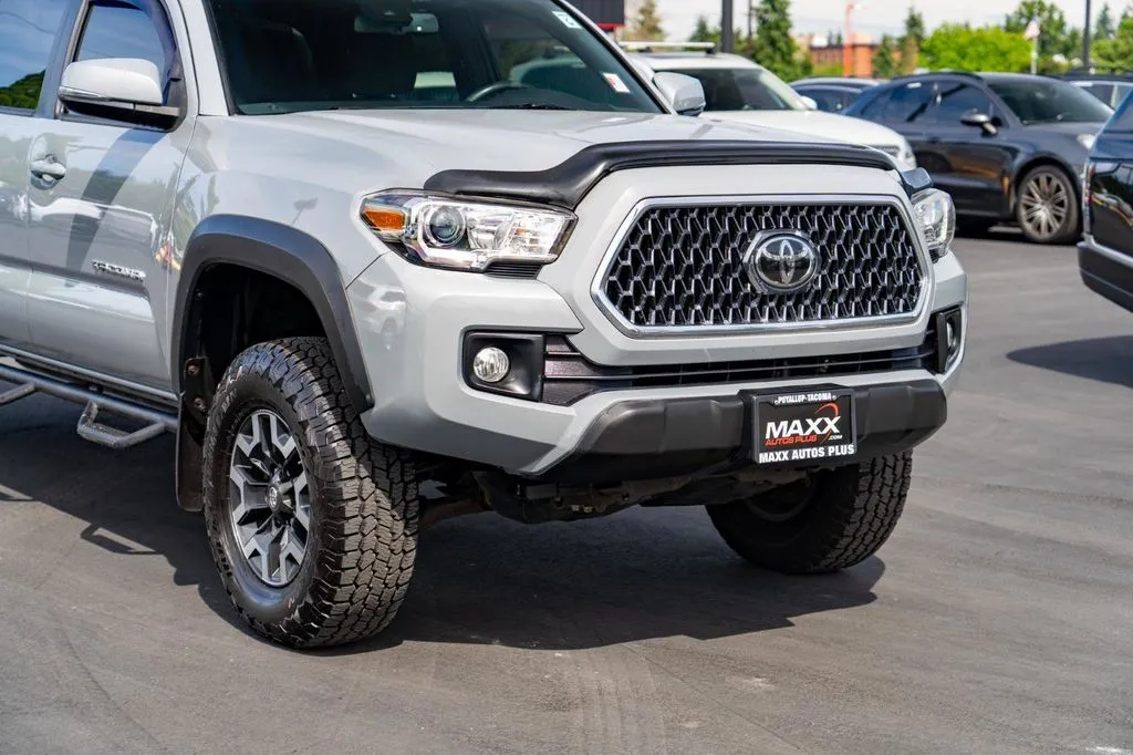 Toyota Tacoma photo 7