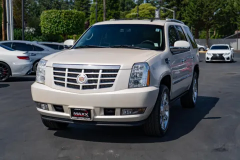 More photos of 2013 Cadillac Escalade Premium at Maxx Autos Plus Puyallup, WA
