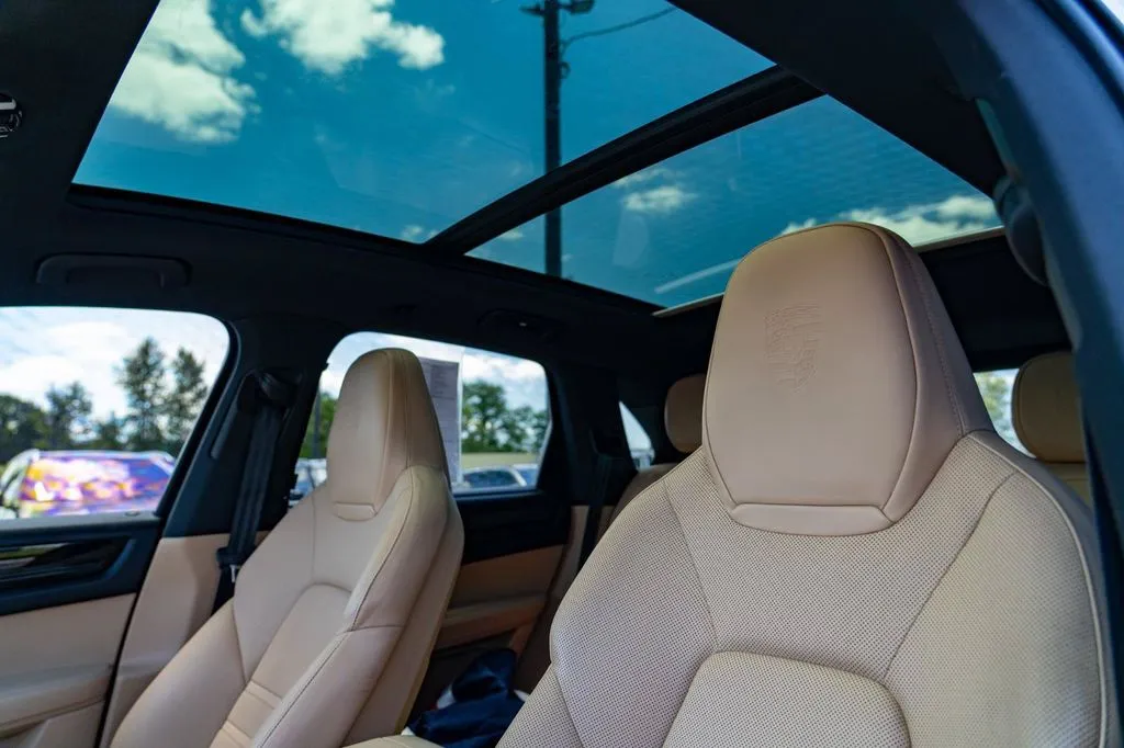 Porsche Cayenne photo 17