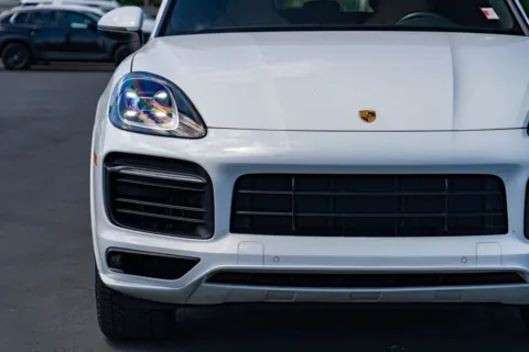 More photos of 2019 Porsche Cayenne E-Hybrid at Maxx Autos Plus Puyallup, WA