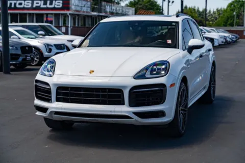 More photos of 2019 Porsche Cayenne E-Hybrid at Maxx Autos Plus Puyallup, WA