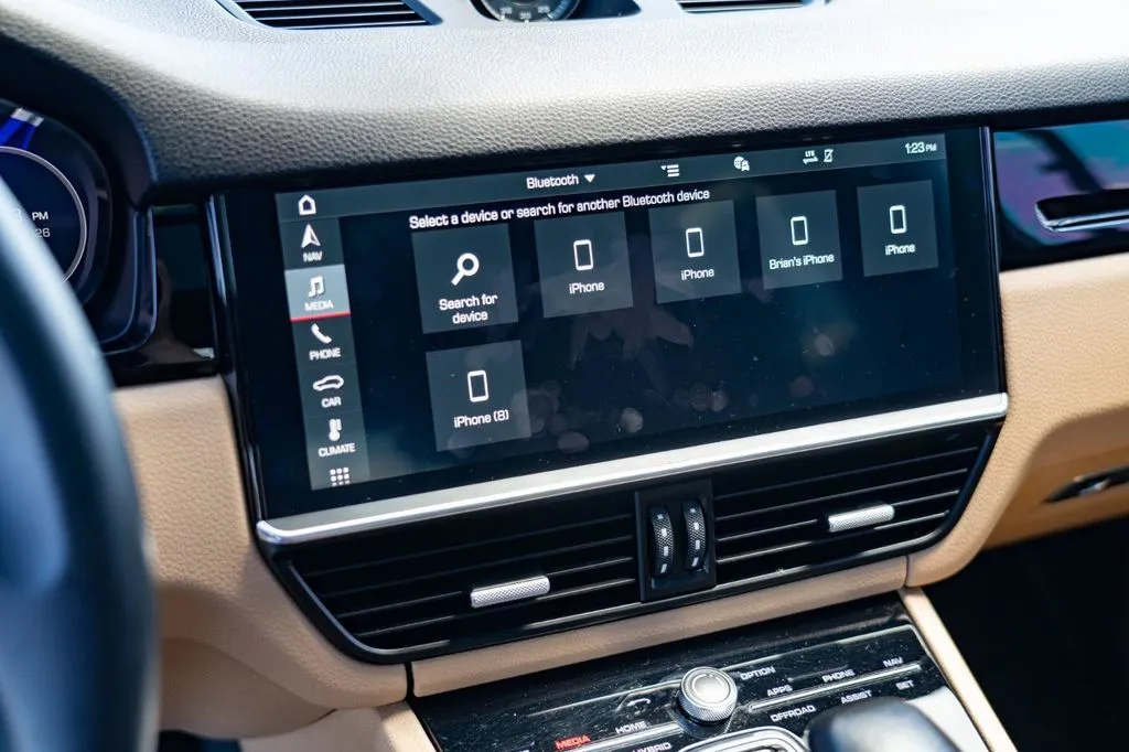 Porsche Cayenne photo 21