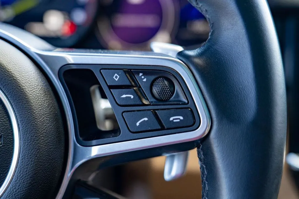 Porsche Cayenne photo 23