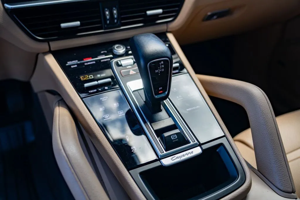 Porsche Cayenne photo 22