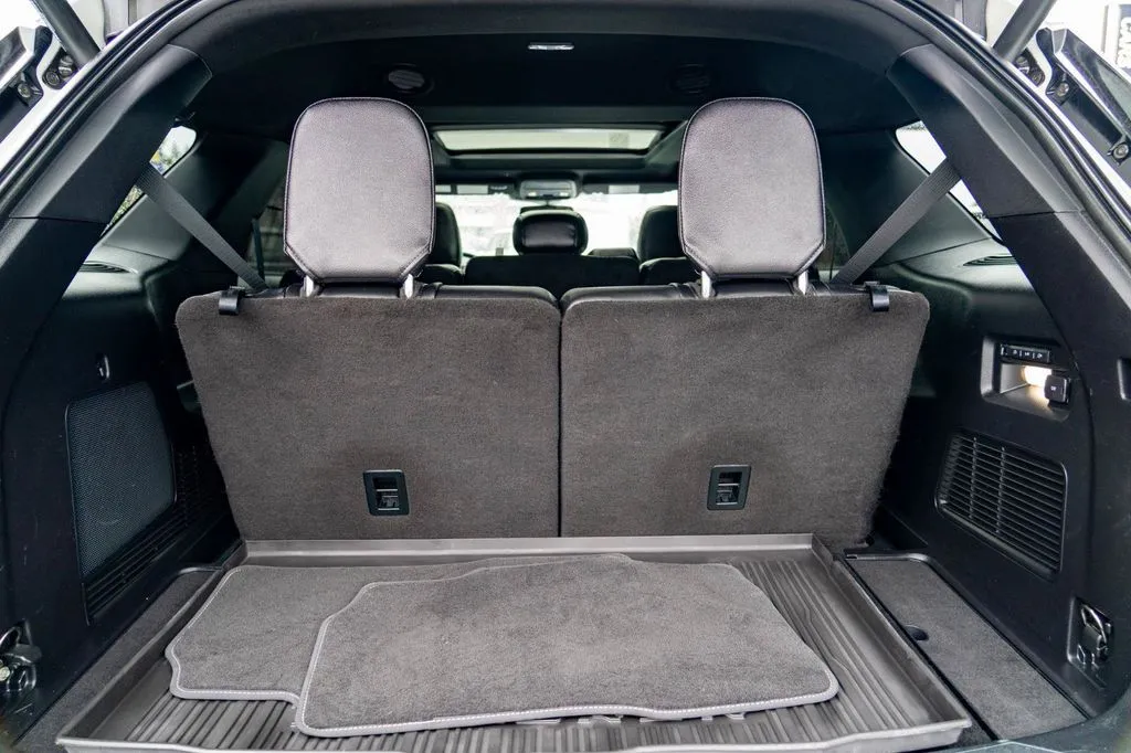 Ford Explorer photo 30