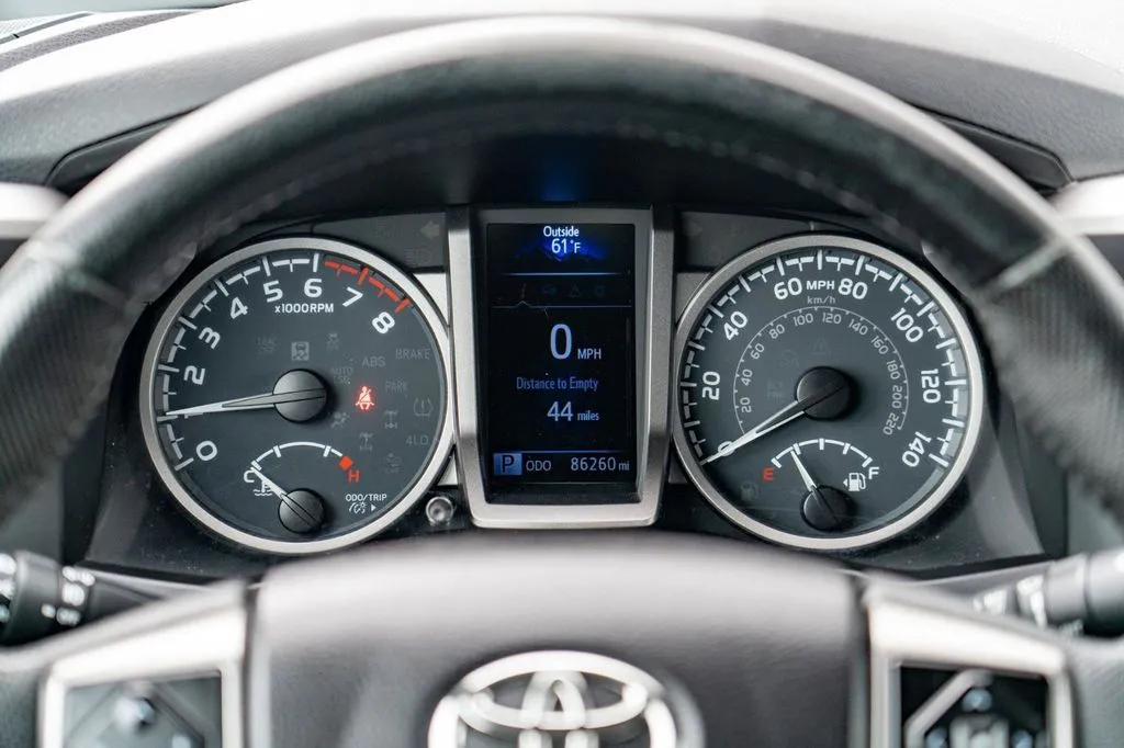 Toyota Tacoma photo 20