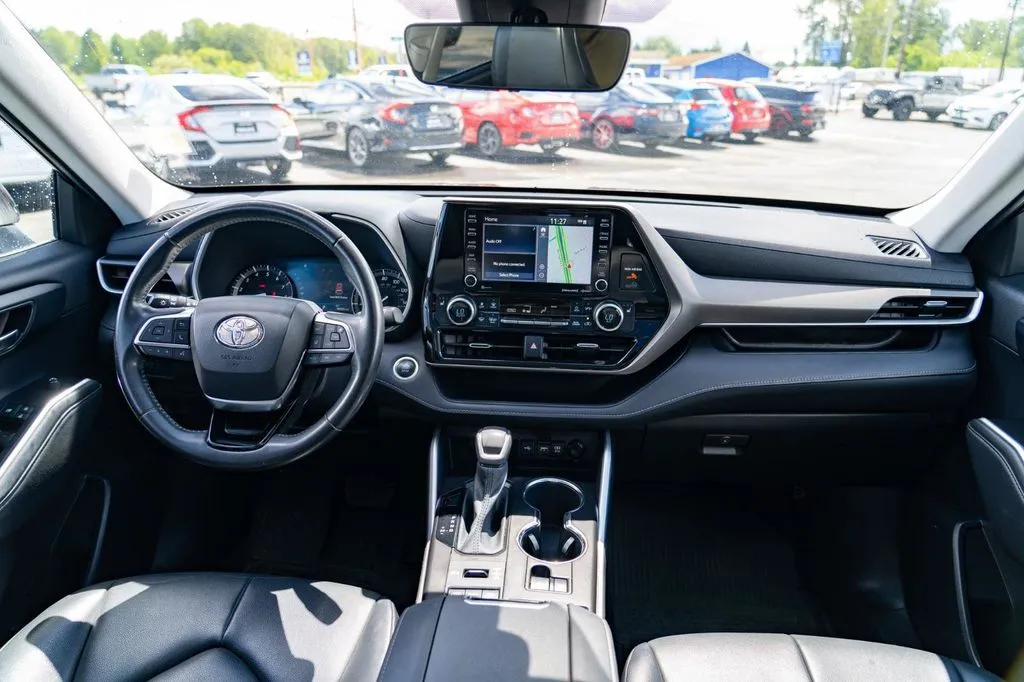 Toyota Highlander photo 21