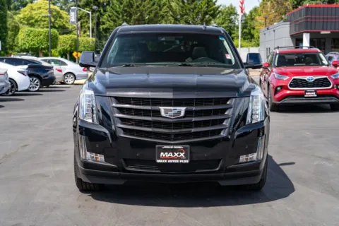 Another view of 2019 Cadillac Escalade Premium Luxury for sale in Puyallup, WA at Maxx Autos Plus Puyallup