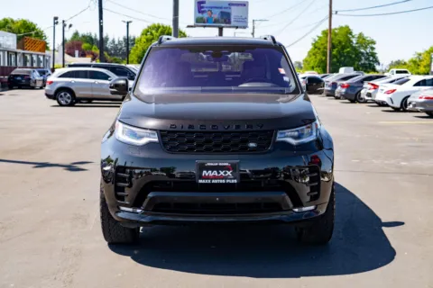 Another view of 2022 Land Rover Discovery HSE R-Dynamic for sale in Puyallup, WA at Maxx Autos Plus Puyallup