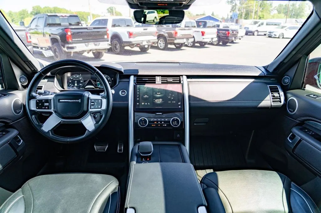 Land Rover Discovery photo 22