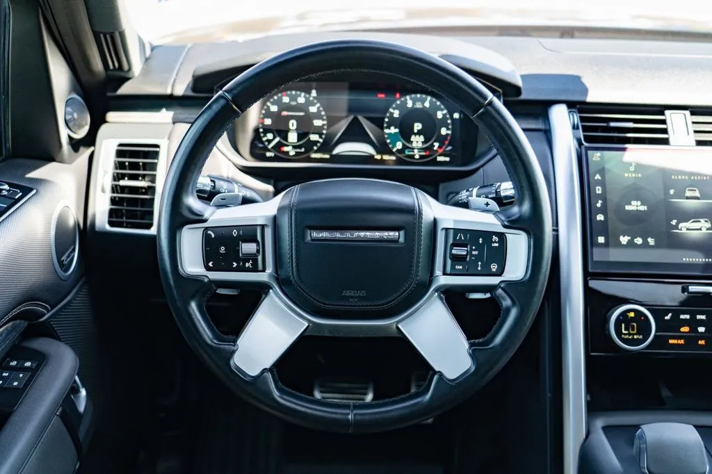 Land Rover Discovery photo 20