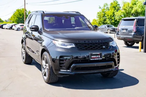Photos of 2022 Land Rover Discovery HSE R-Dynamic for sale in Puyallup, WA at Maxx Autos Plus Puyallup
