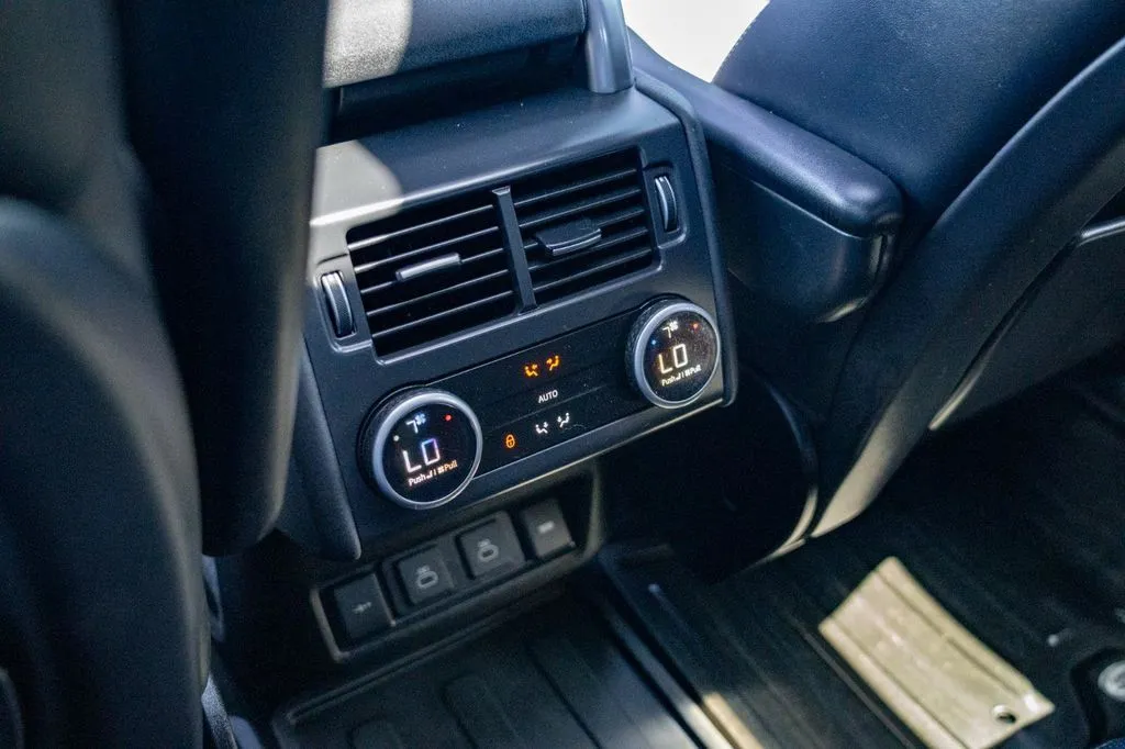 Land Rover Discovery photo 28