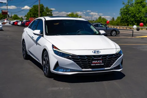 Photos of 2022 Hyundai Elantra SEL for sale in Puyallup, WA at Maxx Autos Plus Puyallup