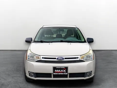 Photos of 2011 Ford Focus SE for sale in Puyallup, WA at Maxx Autos Plus Puyallup