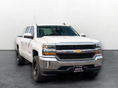 White 2018 Chevrolet Silverado 1500 LT for sale in Puyallup, WA