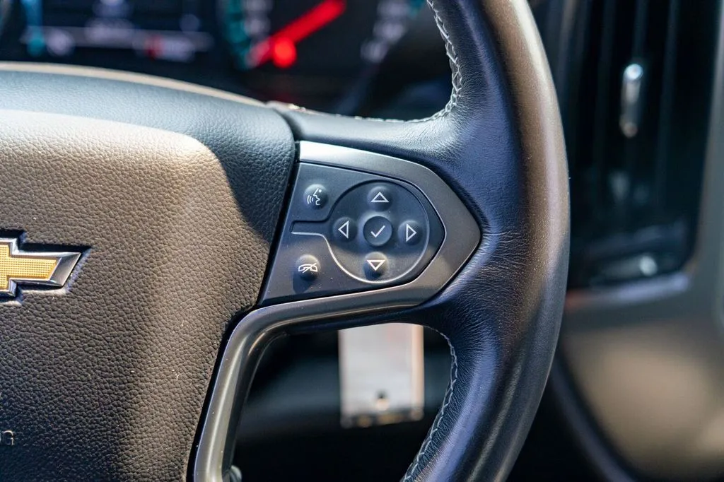 Chevrolet Silverado photo 20